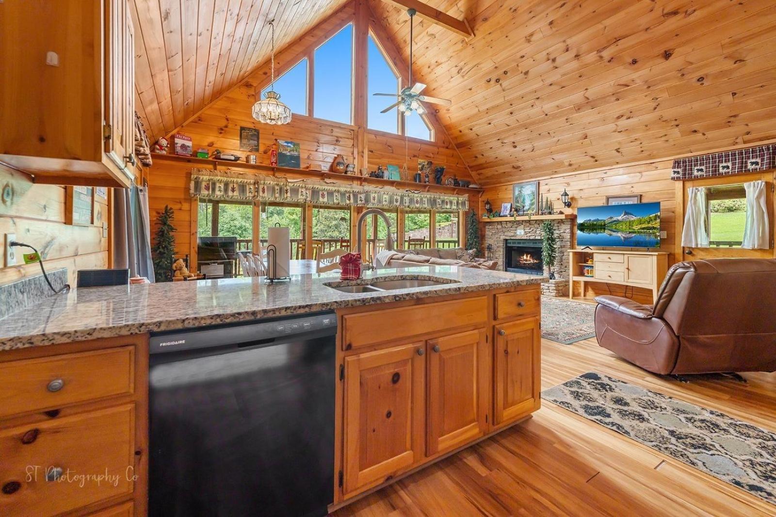 Hibernation Station Cabin Sevierville Exterior foto